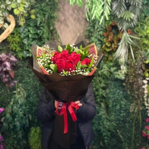 11'li Kırmızı Gül Buketi