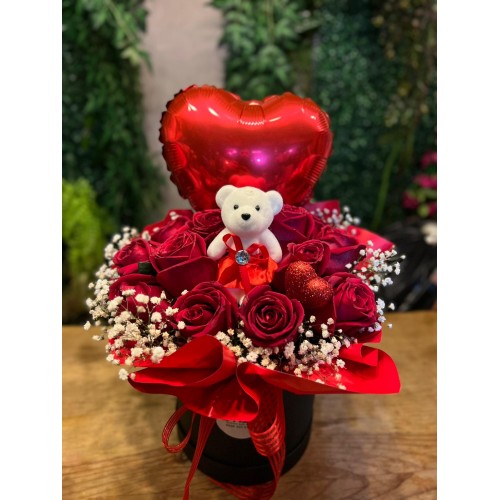 Kutuda Kırmızı Gül, Ayıcık ve Kalp Balon