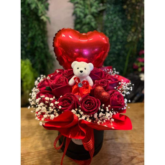 Kutuda Kırmızı Gül, Ayıcık ve Kalp Balon