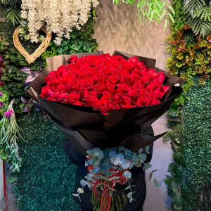 100 Adet Kırmızı Gül Buketi