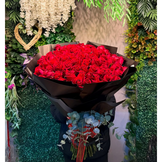 100 Adet Kırmızı Gül Buketi
