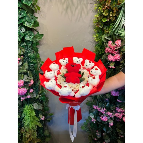 Ayıcık Buketi (Kırmızı / Siyah-Beyaz Seçenek Belirtiniz)