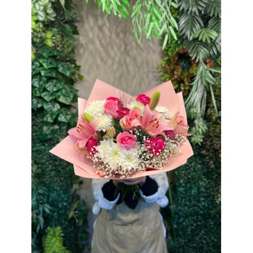 Pembe Lilyum, Gül ve Krizantem Buketi