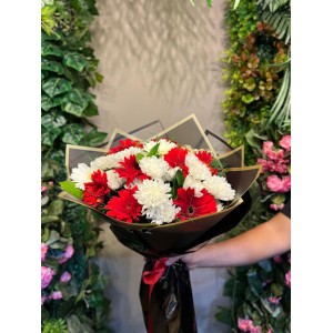 Kırmızı ve Beyaz Buket