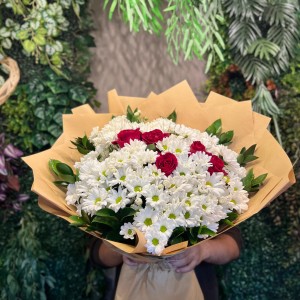 Kırmızı Gül ve Papatya Buketi