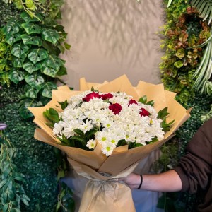 Kırmızı Gül ve Papatya Buketi